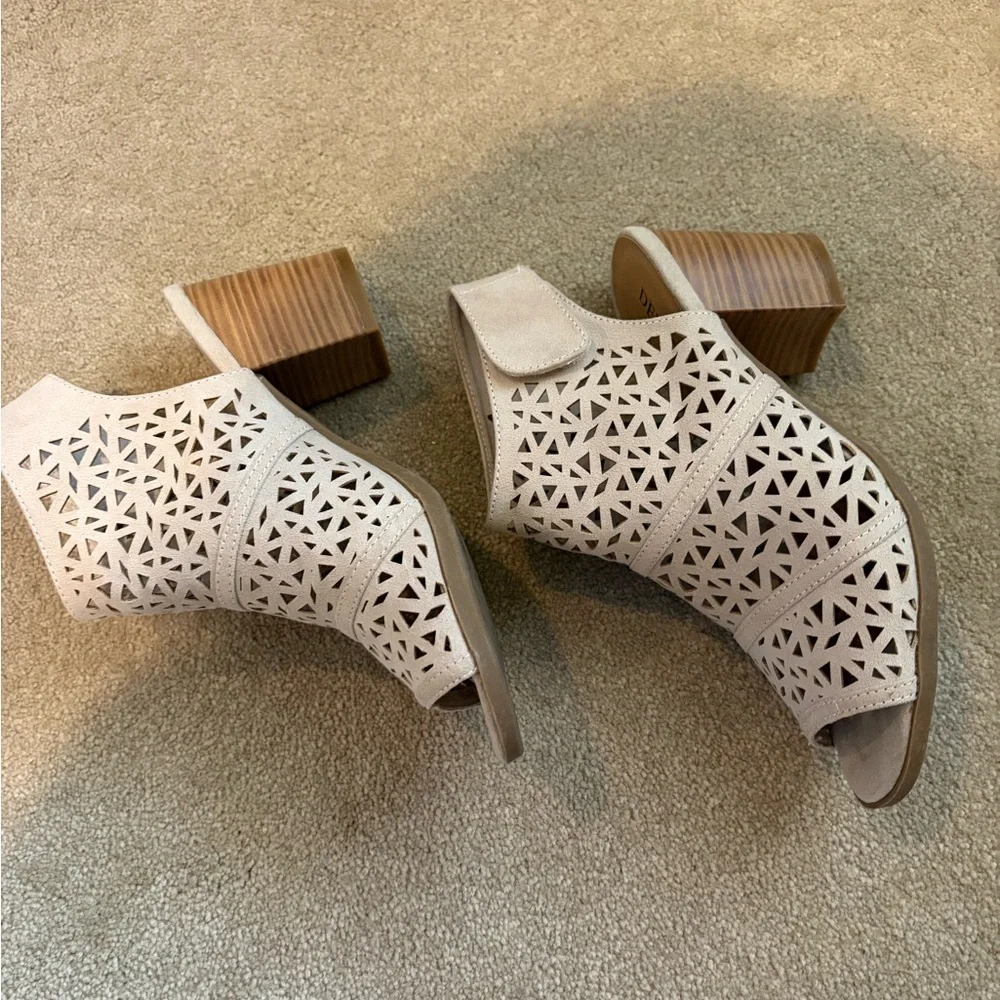 Cream Cut Out Peep-Toe Women's Shoes